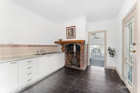 Property photo of 25 Moore Street Ferntree Gully VIC 3156