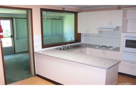 Property photo of 2 Ronda Close Berkeley Vale NSW 2261