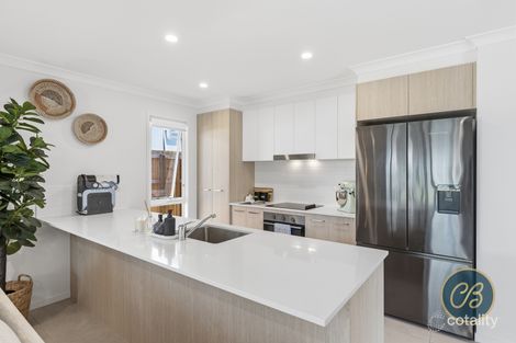 Property photo of 9/31 Miller Boulevard Lawnton QLD 4501