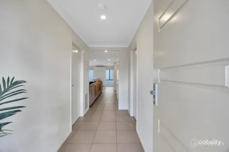 Property photo of 5 Jester Drive Cobblebank VIC 3338