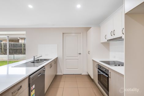 Property photo of 33 Taragon Street Glenvale QLD 4350