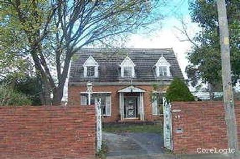 Property photo of 8 Vivianne Avenue Mont Albert North VIC 3129
