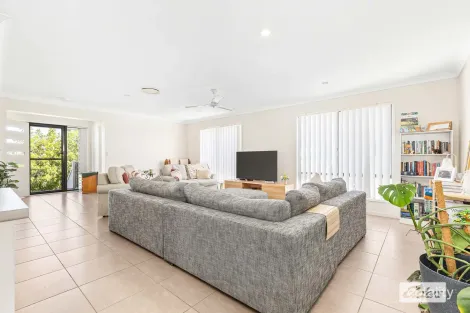 Property photo of 15 Ivers Place Emerald QLD 4720