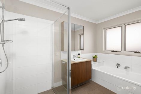 Property photo of 41 Treetops Avenue Springfield Lakes QLD 4300