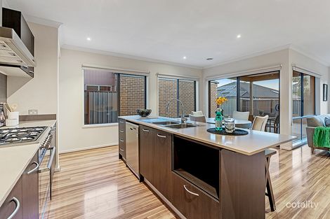 Property photo of 2 Powell Street Craigieburn VIC 3064
