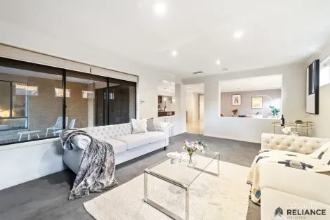 Property photo of 13 Emperor Parade Tarneit VIC 3029