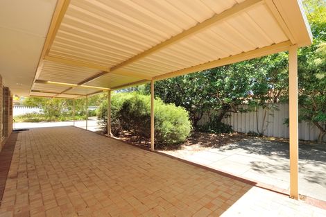 Property photo of 18 Muir Close Waikiki WA 6169