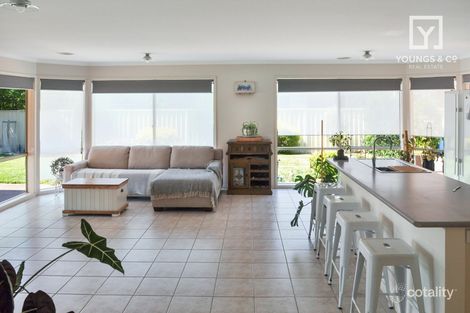 Property photo of 32 Menzies Crescent Shepparton VIC 3630