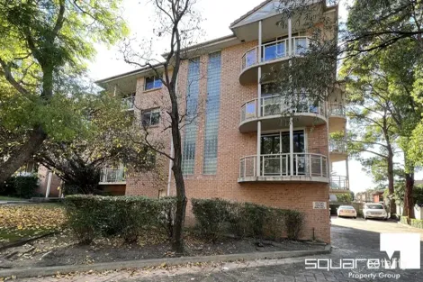Property photo of 1/5-9 Mowle Street Westmead NSW 2145