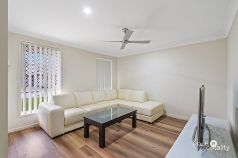 Property photo of 34 Dinnigan Crescent Durack QLD 4077