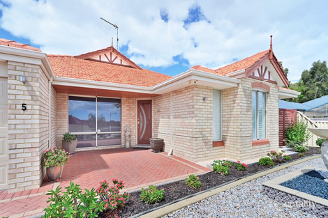 Property photo of 5 Bazille Crescent Tapping WA 6065