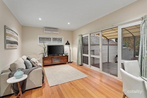 Property photo of 21 St Elmo Road Ivanhoe VIC 3079