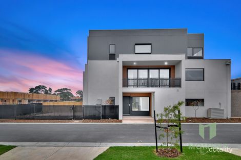 27 Shoreline Cres, Carrum Downs, VIC 3201