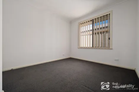 Property photo of 10 Hennessy Place Mudgee NSW 2850