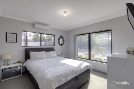 Property photo of 33 Boulton Loop Ellenbrook WA 6069