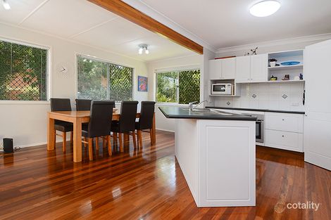 Property photo of 96 Pareena Crescent Mansfield QLD 4122