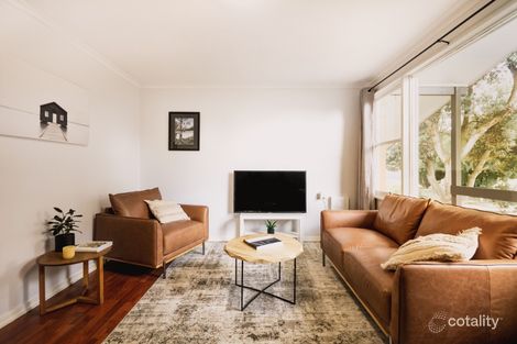 Property photo of 38 Banksia Crescent Karabar NSW 2620