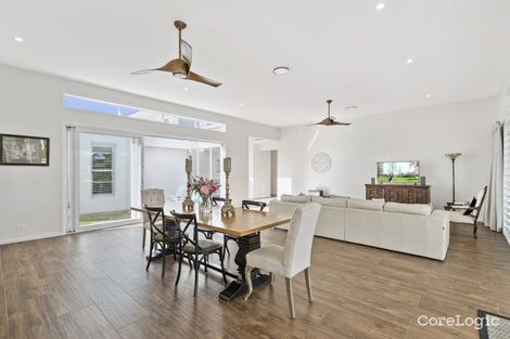 Property photo of 5040 Emerald Island Drive Carrara QLD 4211