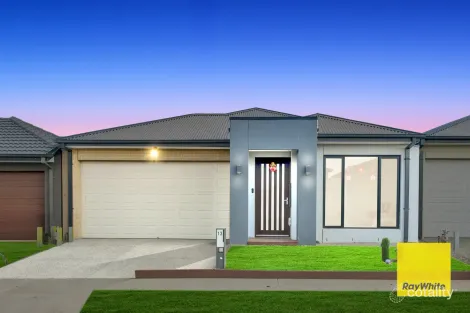 13 Brushton St, Manor Lakes, VIC 3024