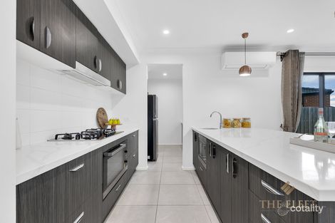 Property photo of 21 Clementine Boulevard Tarneit VIC 3029