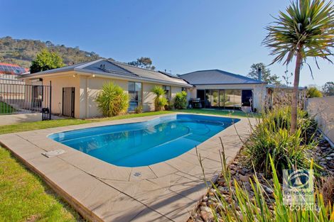 Property photo of 4 Kerferd Court West Wodonga VIC 3690