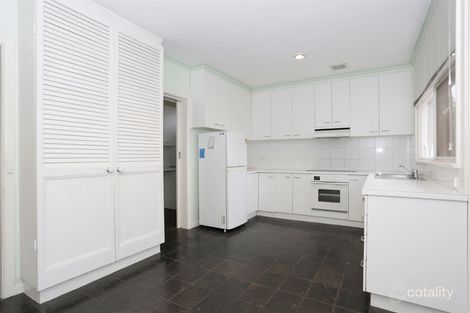 Property photo of 37 Townsend Street Glen Waverley VIC 3150
