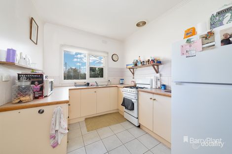 Property photo of 27 Isla Avenue Glenroy VIC 3046