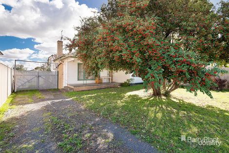 Property photo of 27 Isla Avenue Glenroy VIC 3046