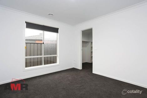 Property photo of 11 Pinnacle Drive Pakenham VIC 3810