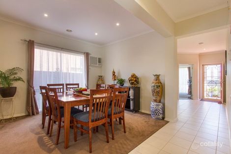 Property photo of 10 Pepperbush Crescent Langwarrin VIC 3910