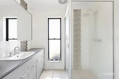 Property photo of 62 Sheedy Crescent Marian QLD 4753