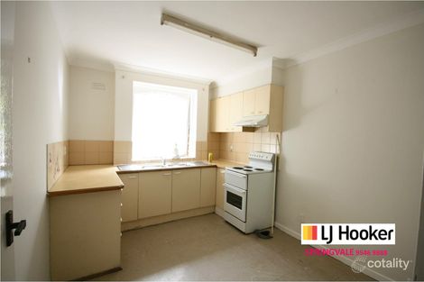 Property photo of 7/6 St James Avenue Springvale VIC 3171