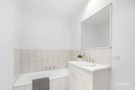 Property photo of 2/7 Racecourse Road Noble Park VIC 3174