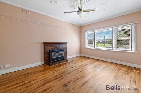 Property photo of 4 Dorothy Avenue Sunshine VIC 3020