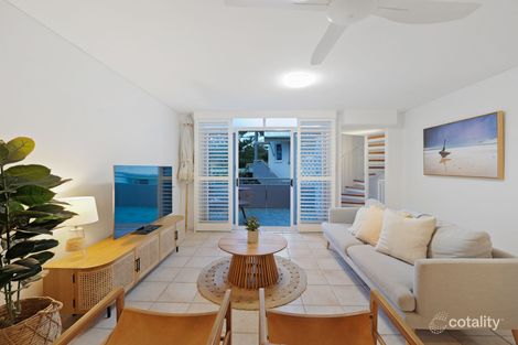Property photo of 2/25 Ngungun Street Dicky Beach QLD 4551