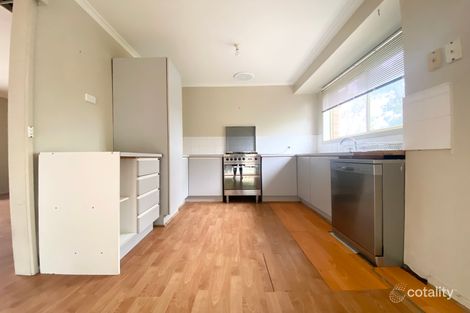 Property photo of 8 Falmer Place Craigieburn VIC 3064