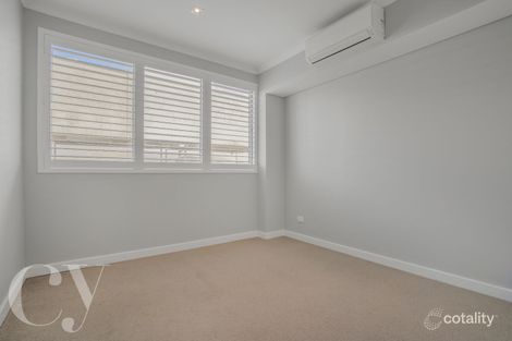 Property photo of 2/7 College Corner O'Connor WA 6163