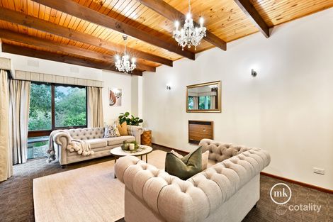 Property photo of 1 Beech Court Greensborough VIC 3088