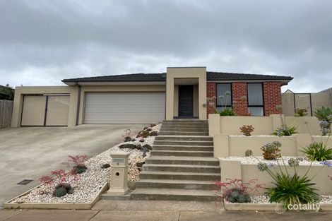 Property photo of 8 Leura Street Drouin VIC 3818