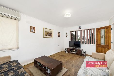 Property photo of 2 Jedda Road Lurnea NSW 2170