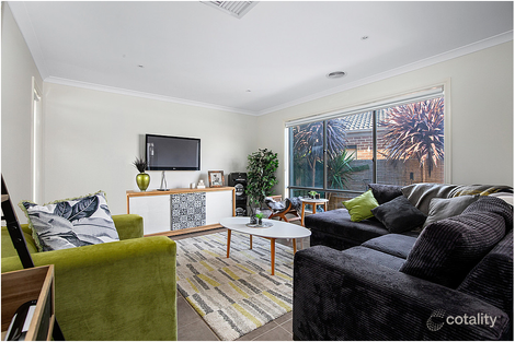 Property photo of 2/16 Mermaid Crescent Wyndham Vale VIC 3024