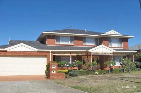 8 Blaxland Pl, Taylors Lakes, VIC 3038