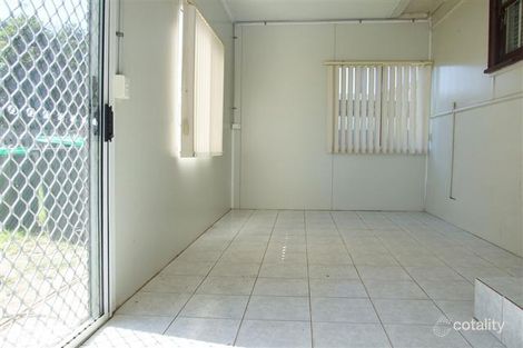 Property photo of 25 Nicholls Street Warwick Farm NSW 2170