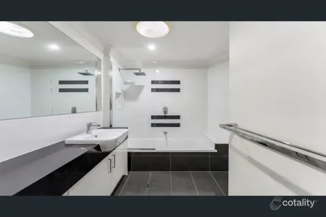 Property photo of 1/8 Pashen Street Morningside QLD 4170