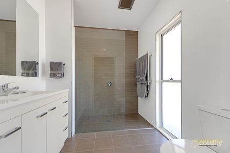 Property photo of 40 Lyrebird Place Bodalla NSW 2545