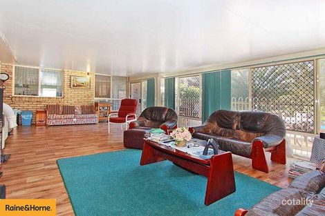 Property photo of 32 Gretel Drive Beachmere QLD 4510