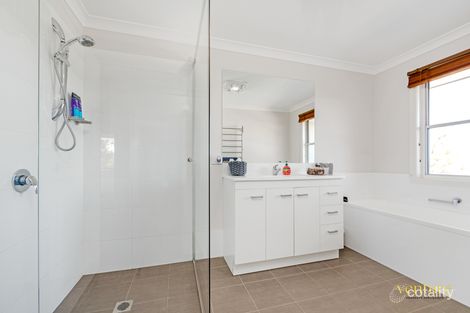 Property photo of 40 Lyrebird Place Bodalla NSW 2545