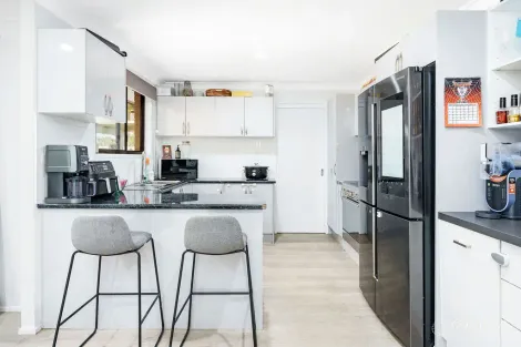 Property photo of 6 Justine Close Bargo NSW 2574