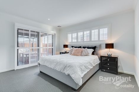 Property photo of 1 Rivoli Close Fraser Rise VIC 3336