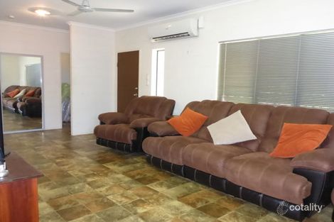 Property photo of 121 Robert Road Bentley Park QLD 4869